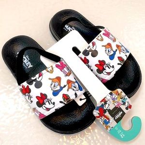 🆕 Disney Mickey & Friends Ltd Edition Kids Slide Sandals w/Elastic Strap